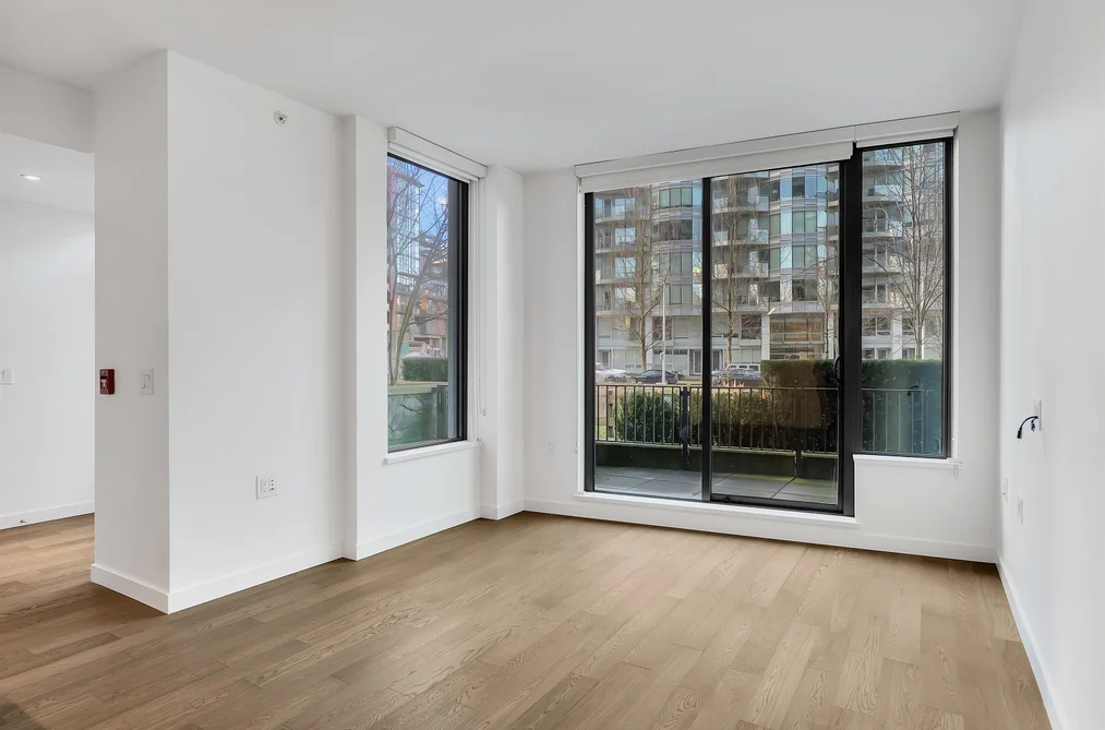 102 1688 PULLMAN PORTER STREET, Vancouver BC V6A 0H3, Vancouver BC — Residential for Sale - Photo 3