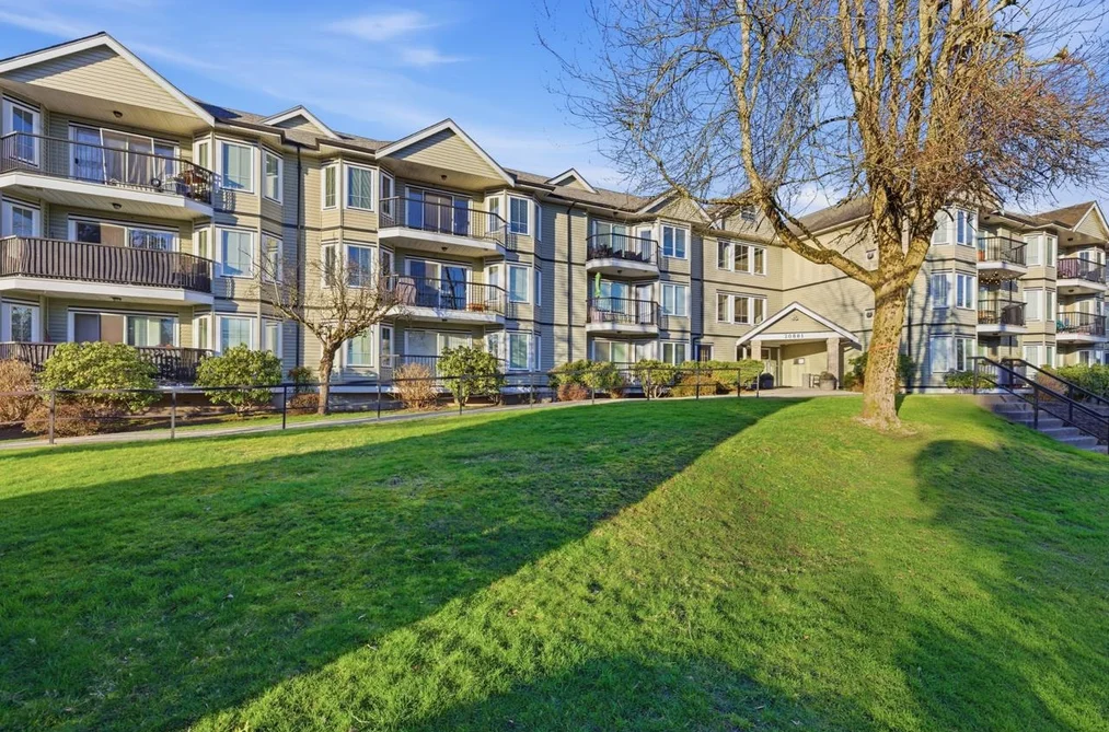 Condo for sale at 102 20881 56 Avenue Langley British Columbia - MLS: R3094508