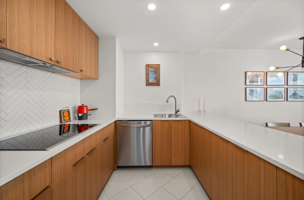 102 2135 ARGYLE AVENUE, West Vancouver BC V7V 1A5, West Vancouver BC — Residential for Sale - Photo 7