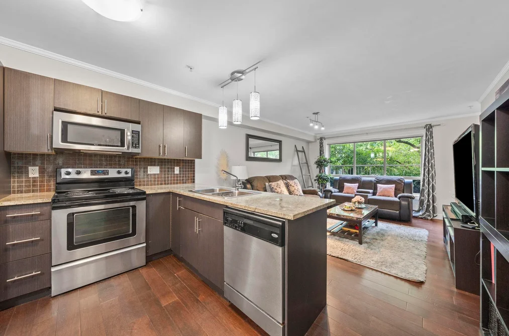 Condo for sale at 102 2228 Welcher Avenue Port Coquitlam British Columbia - MLS: R3169018