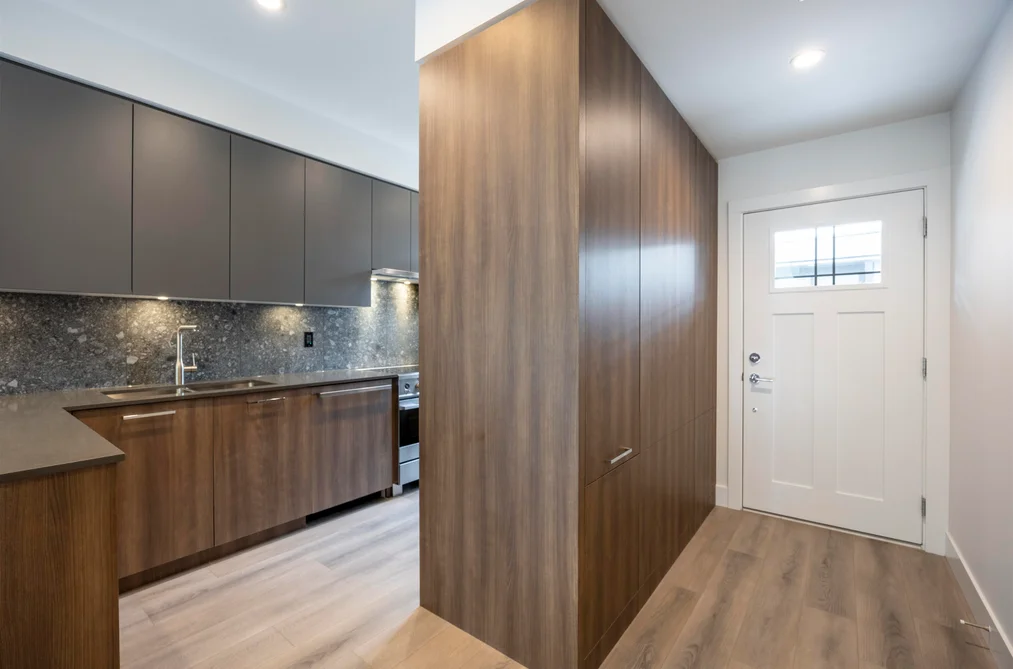 102 2322 EMERY COURT, North Vancouver BC V7J 0G3, North Vancouver BC — Residential for Sale - Photo 4