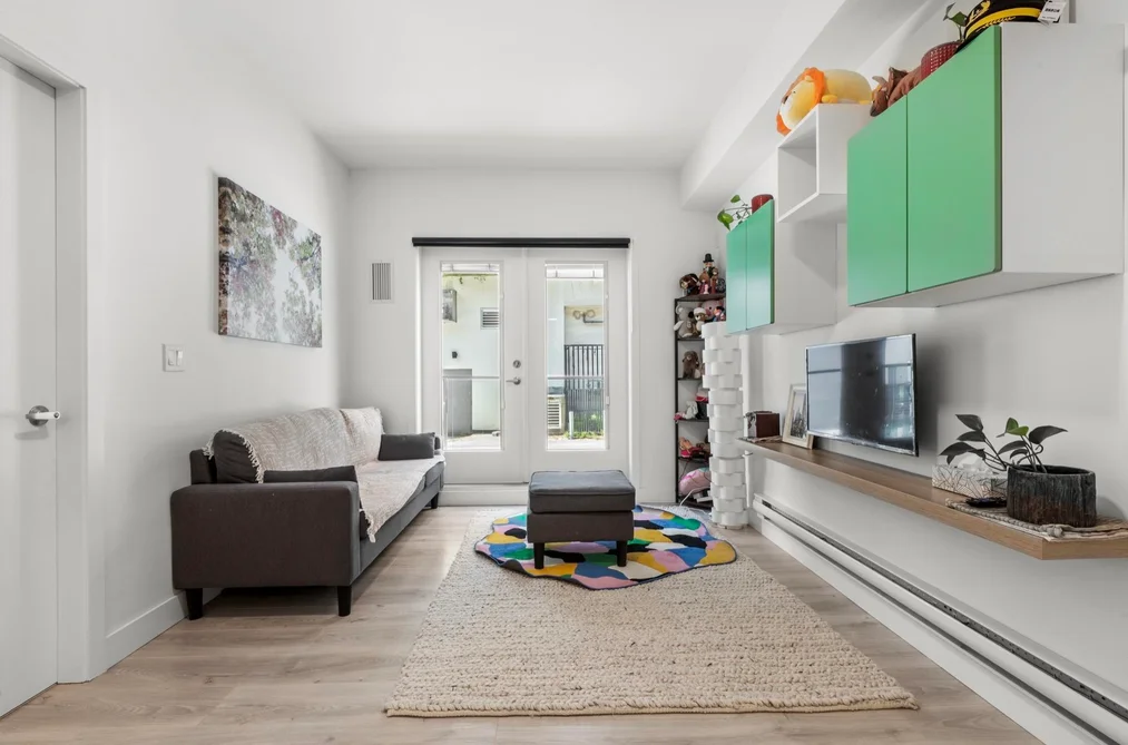 102 2688 DUKE STREET, Vancouver BC V5R 4S9, Vancouver BC — Residential for Sale - Photo 2