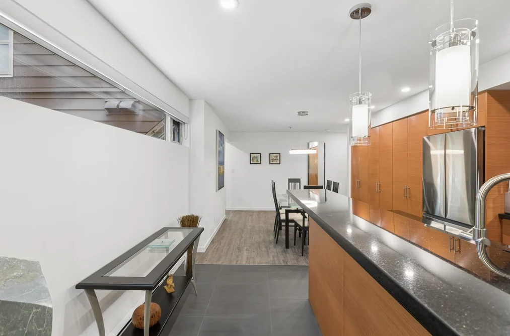 102 2832 CAPILANO ROAD, North Vancouver BC V7R 4H5, North Vancouver BC — Residential for Sale — Photo 11 of 32