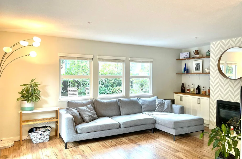 Condo for sale at 102 3008 Willow Street Vancouver British Columbia - MLS: R3099160
