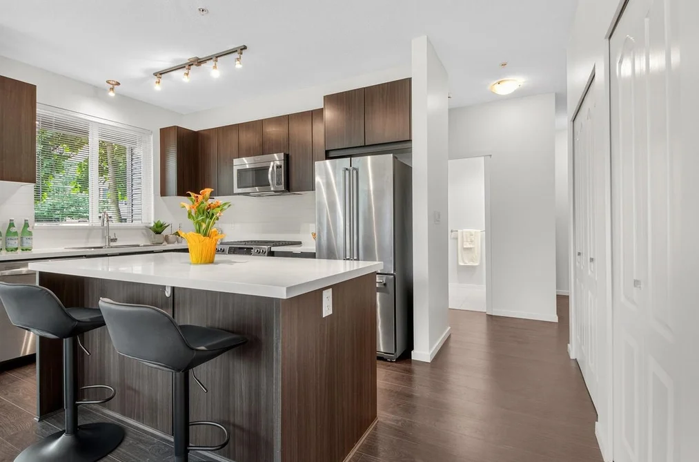 102 3107 WINDSOR GATE, Coquitlam BC V3B 0L1, Coquitlam BC — Residential for Sale - Photo 2