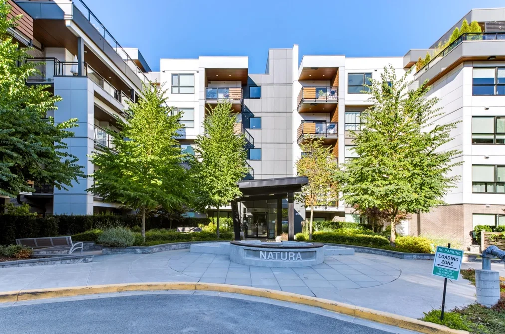 Condo for sale at 102 3182 Gladwin Road Abbotsford British Columbia - MLS: R3154599