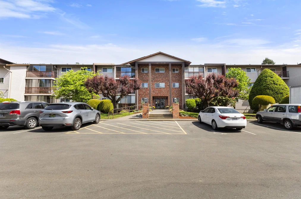 Condo for sale at 102 32910 Amicus Place Abbotsford British Columbia - MLS: R3123132