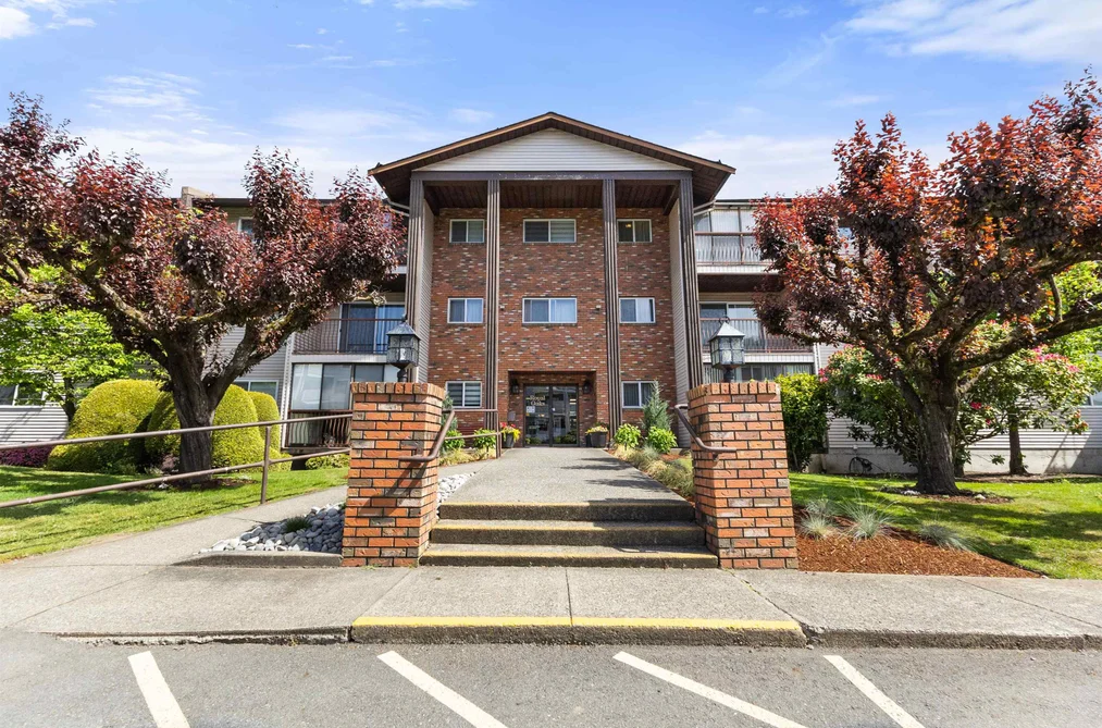 102 32910 AMICUS PLACE, Abbotsford BC V2S 6G9, Abbotsford BC — Residential for Sale - Photo 2
