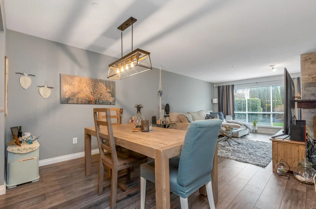 102 33280 E BOURQUIN CRESCENT, Abbotsford BC V2S 7K2, Abbotsford BC — Residential for Sale - Photo 2