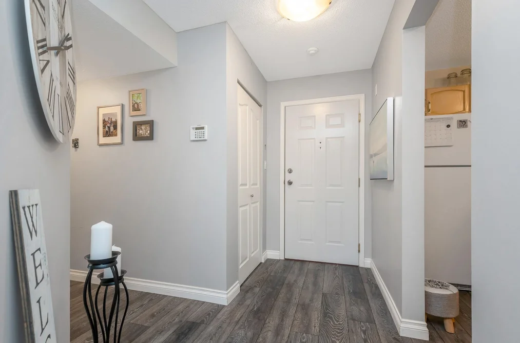 102 33280 E BOURQUIN CRESCENT, Abbotsford BC V2S 7K2, Abbotsford BC — Residential for Sale - Photo 4