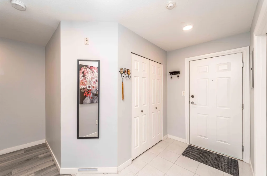 102 33675 MARSHALL ROAD, Abbotsford BC V2S 1L4, Abbotsford BC — Residential for Sale - Photo 4