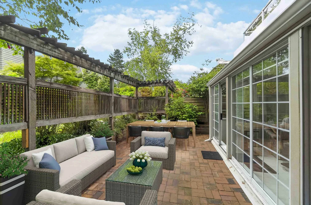 Condo for sale at 102 3441 Curle Avenue Burnaby British Columbia - MLS: R3159746