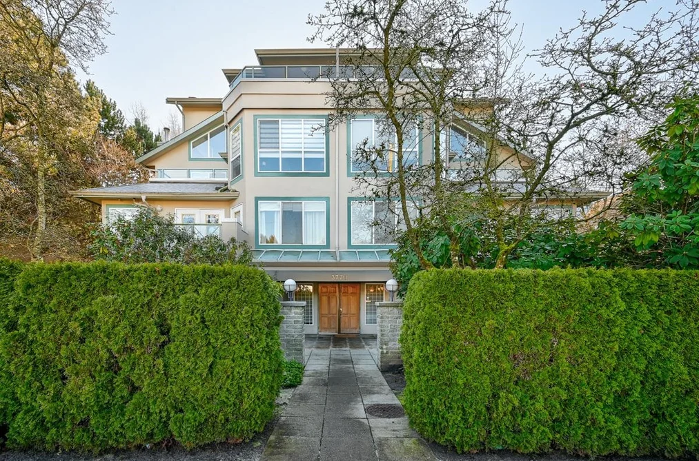 Condo for sale at 102 3770 Thurston Street Burnaby British Columbia - MLS: R3120512