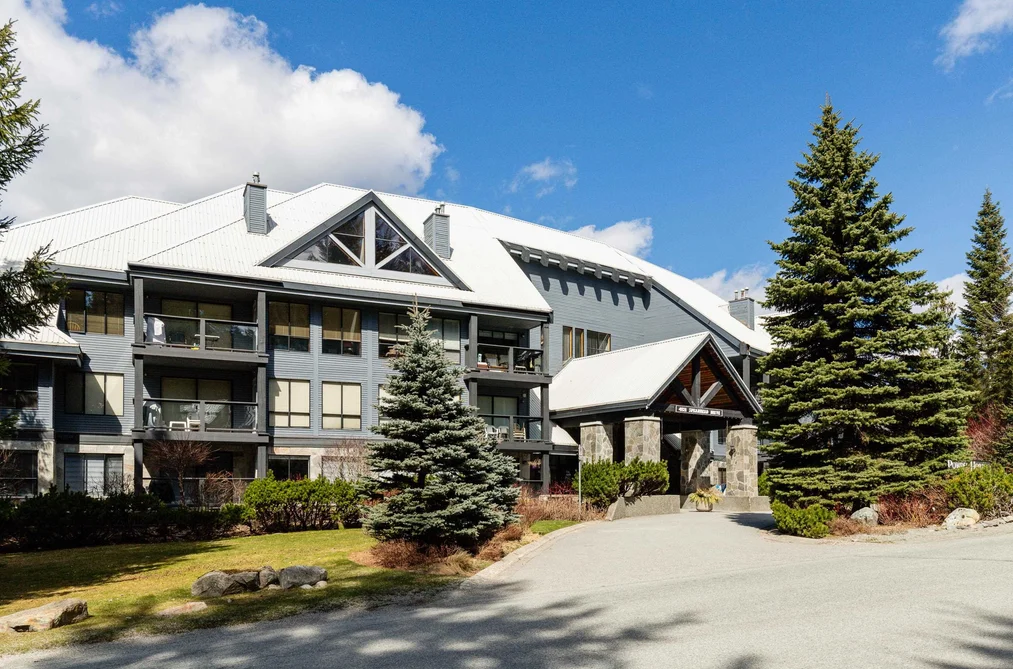 Condo for sale at 102 4821 Spearhead Drive Whistler British Columbia - MLS: R3107531