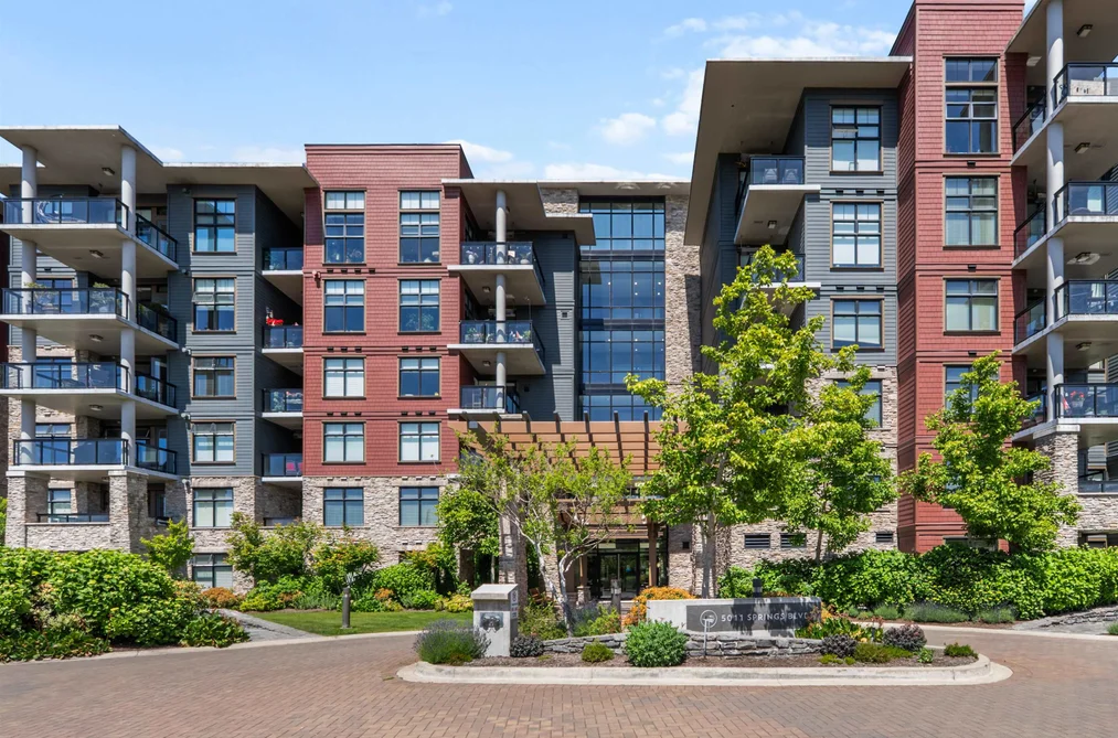 Condo for sale at 102 5011 Springs Boulevard Tsawwassen British Columbia - MLS: R3131239