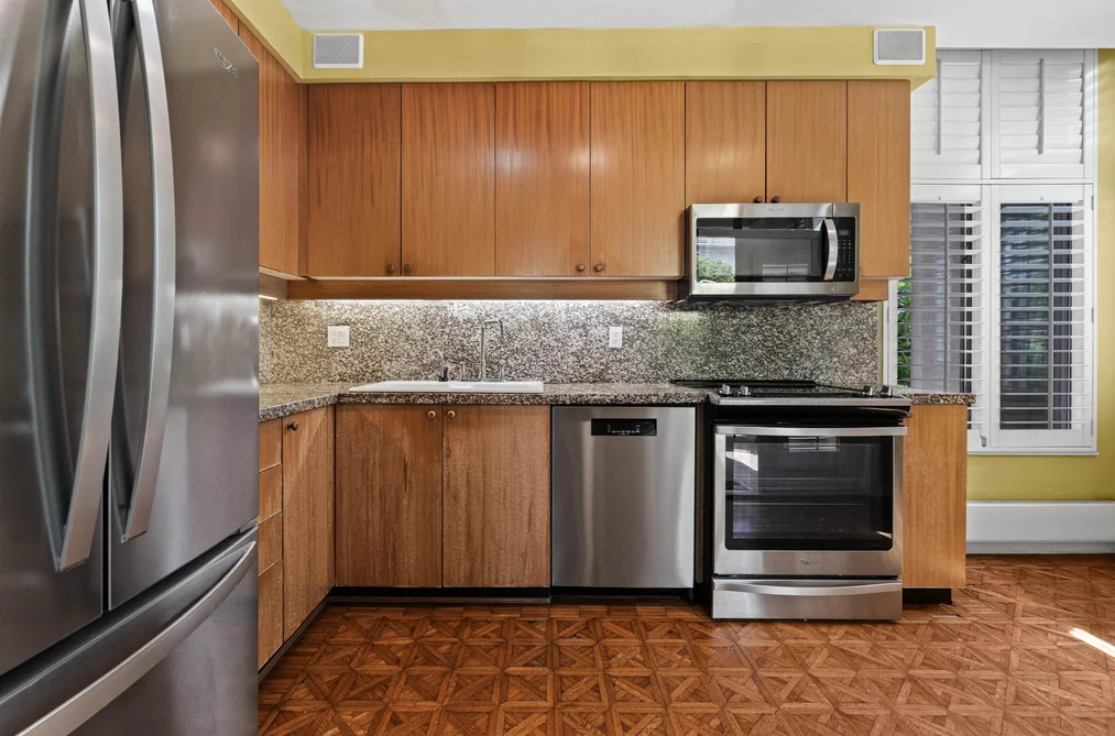 102 5850 BALSAM STREET, Vancouver BC V6M 4B9, Vancouver BC — Residential for Sale — Photo 11 of 36