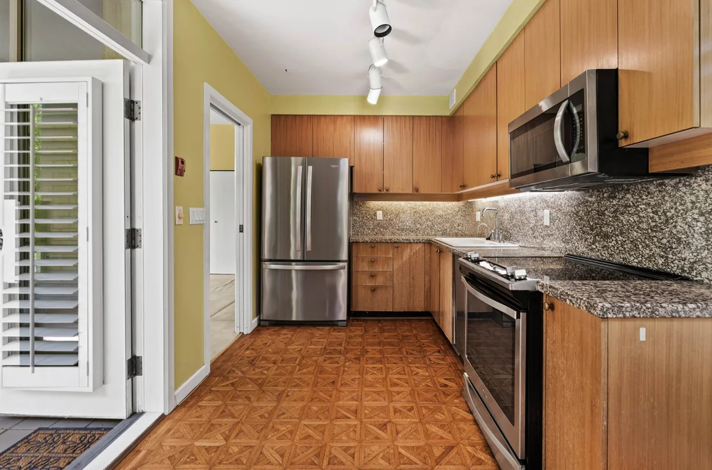 102 5850 BALSAM STREET, Vancouver BC V6M 4B9, Vancouver BC — Residential for Sale — Photo 12 of 36
