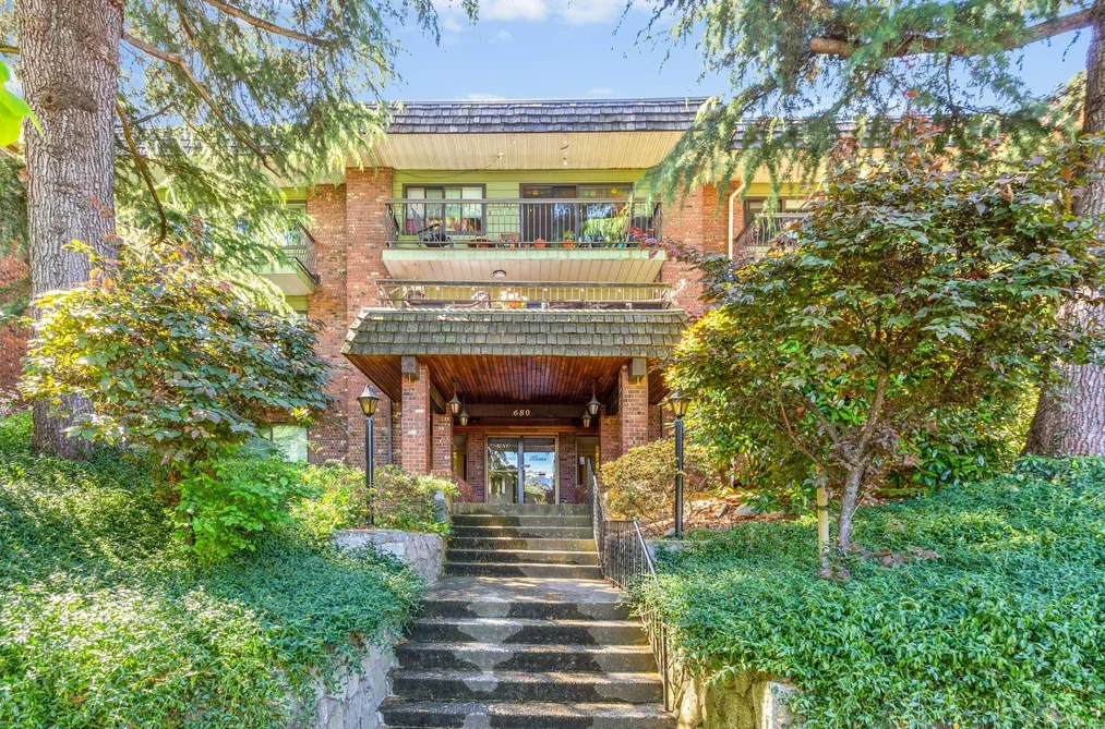 Condo for sale at 102 680 E 5th Avenue Vancouver British Columbia - MLS: R3133257