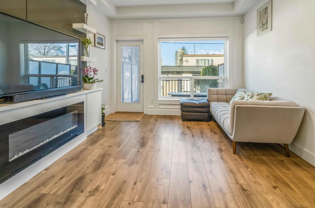 102 7088 SPERLING AVENUE, Burnaby BC V5E 2W3, Burnaby BC — Residential for Sale - Photo 2