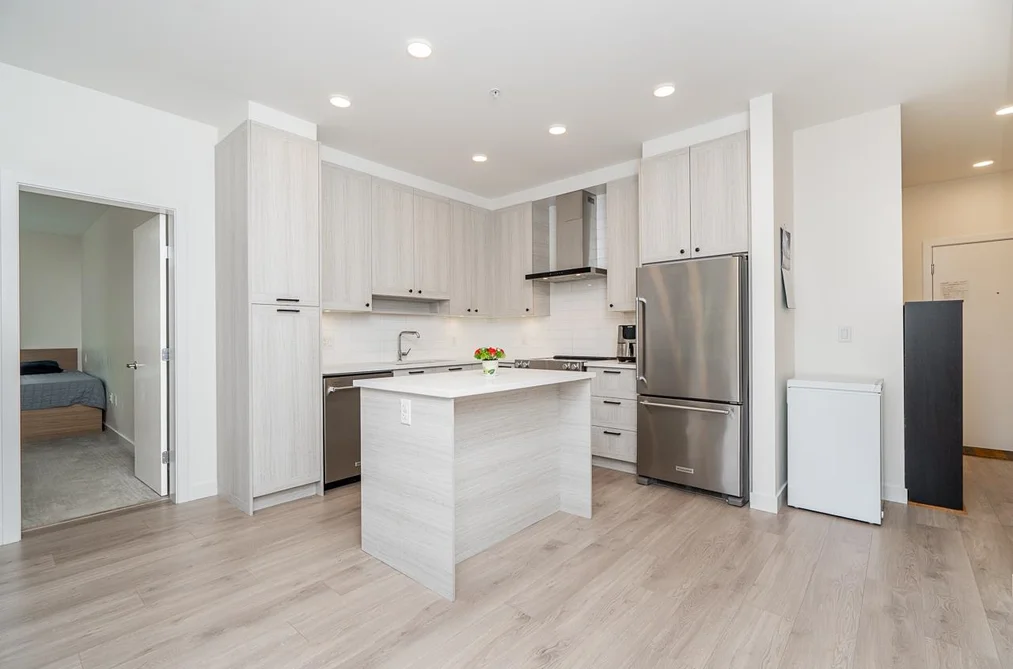 102 7133 14TH AVENUE, Burnaby BC V3N 0H5, Burnaby BC — Residential for Sale - Photo 2