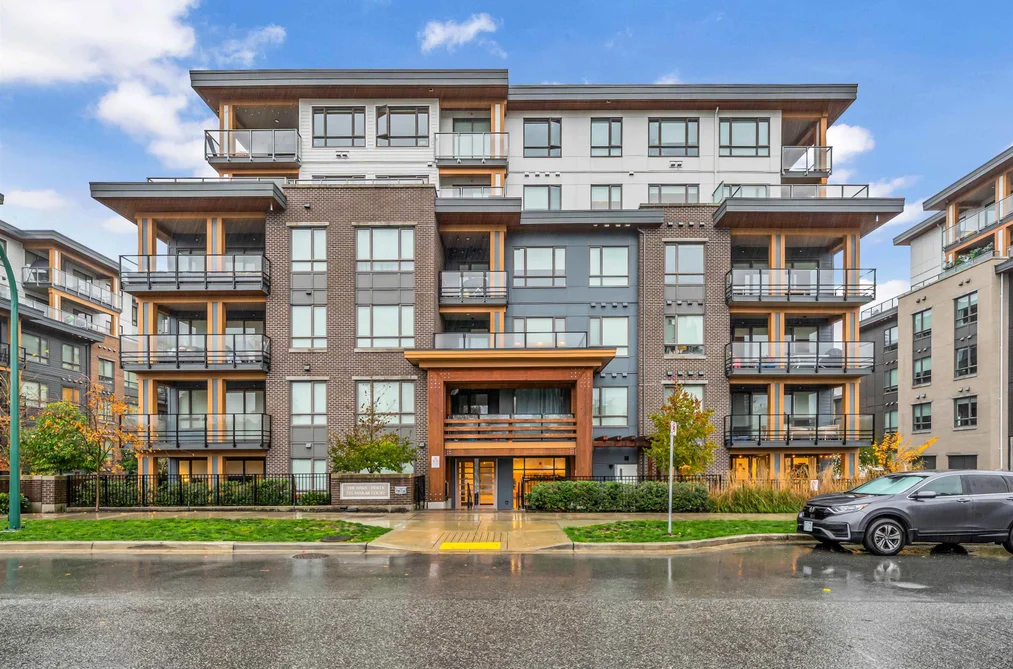 Condo for sale at 102 735 Anskar Court Coquitlam British Columbia - MLS: R3064227