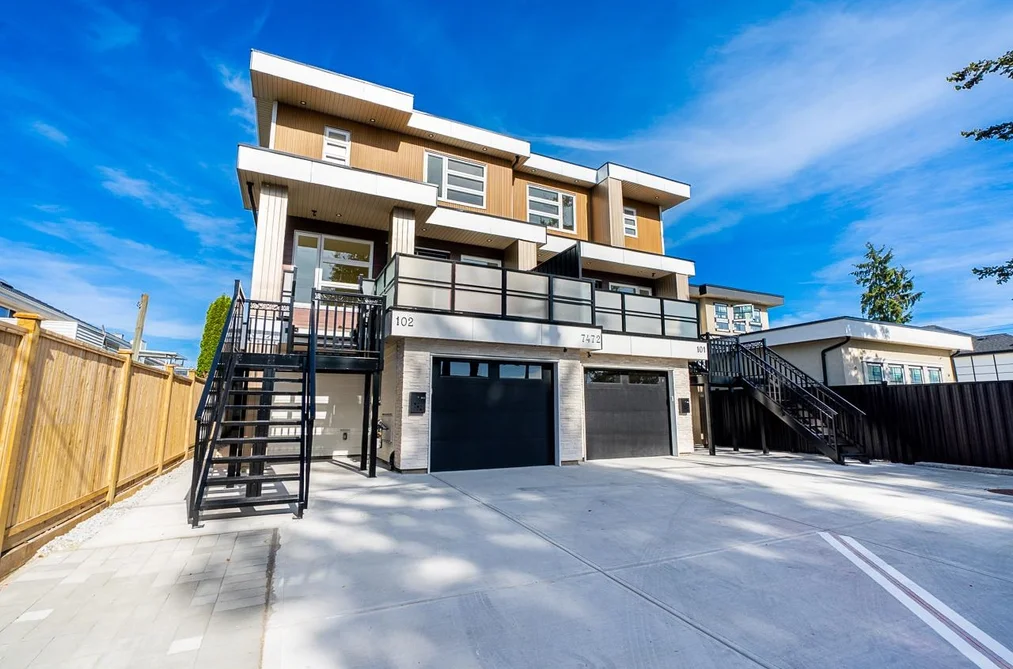 Half Duplex for sale at 102 7472 124 Street Surrey British Columbia - MLS: R3123103