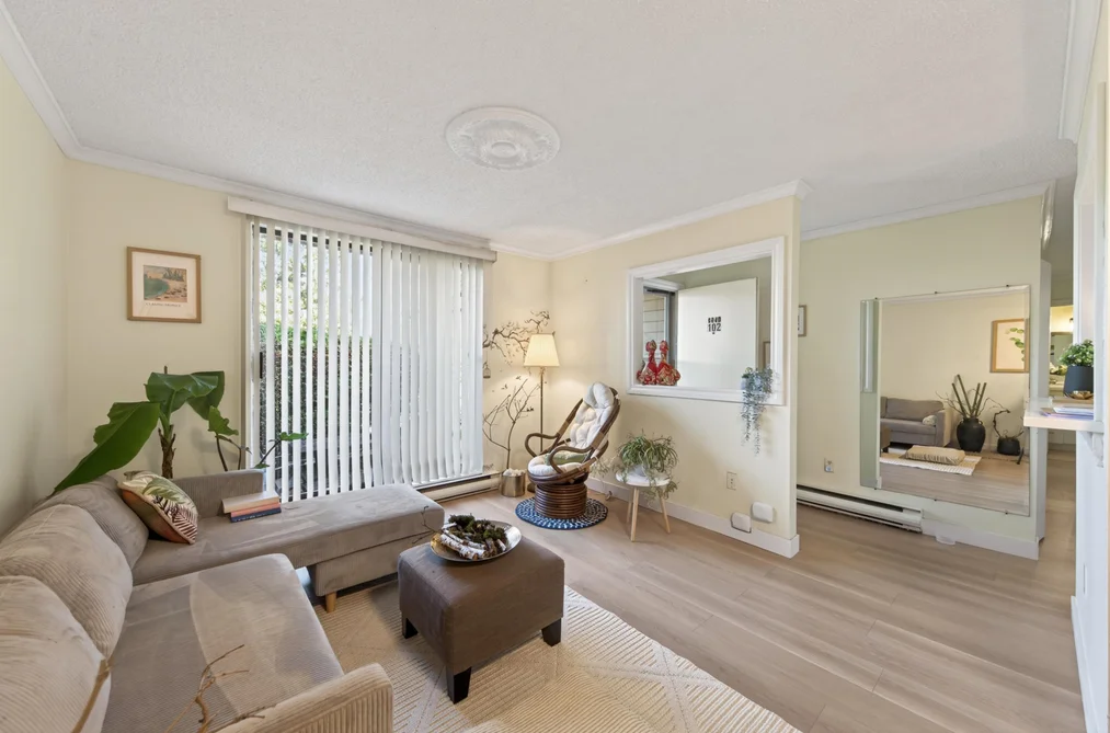Townhouse for sale at 102 8040 Colonial Drive Richmond British Columbia - MLS: R3092188