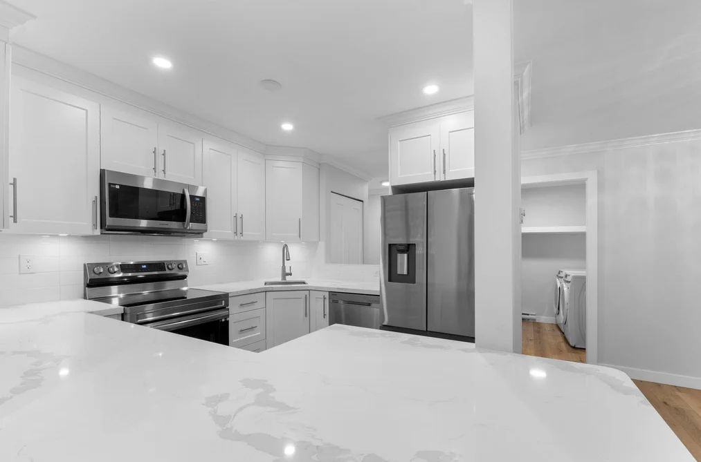 102 9152 SATURNA DRIVE, Burnaby BC V3J 7K2, Burnaby BC — Residential for Sale - Photo 2