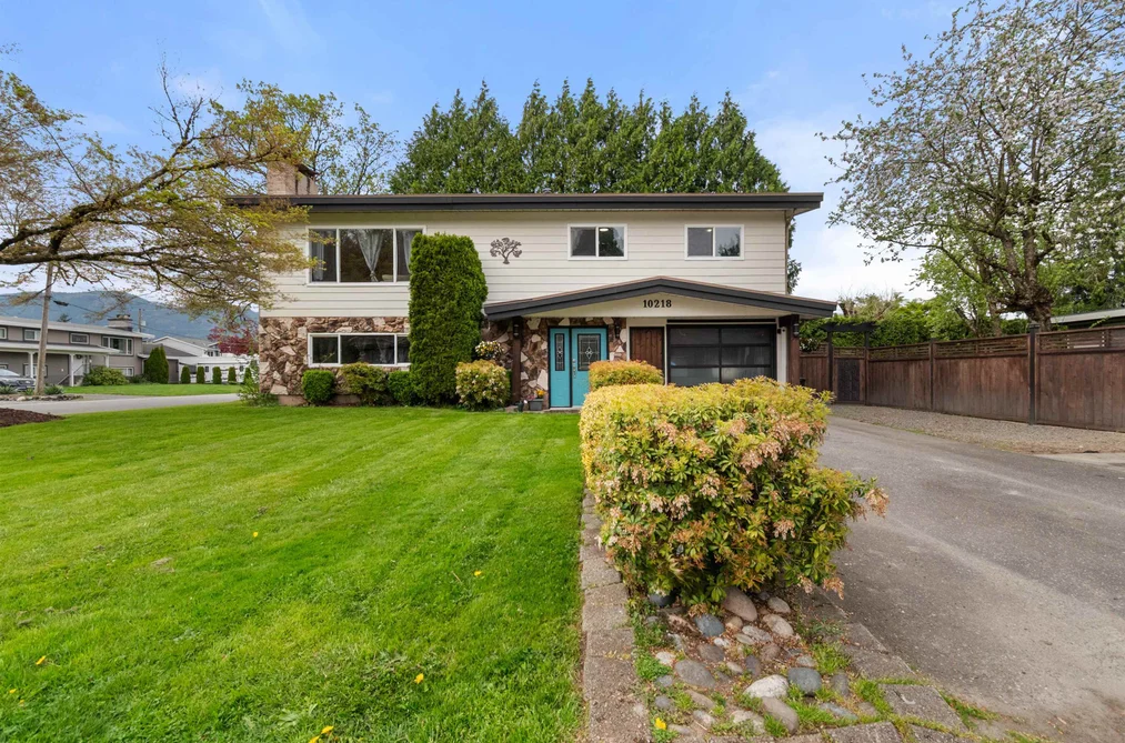 10218 OVAL DRIVE, Chilliwack BC V2P 6S7, Chilliwack BC — Residential for Sale - Photo 2