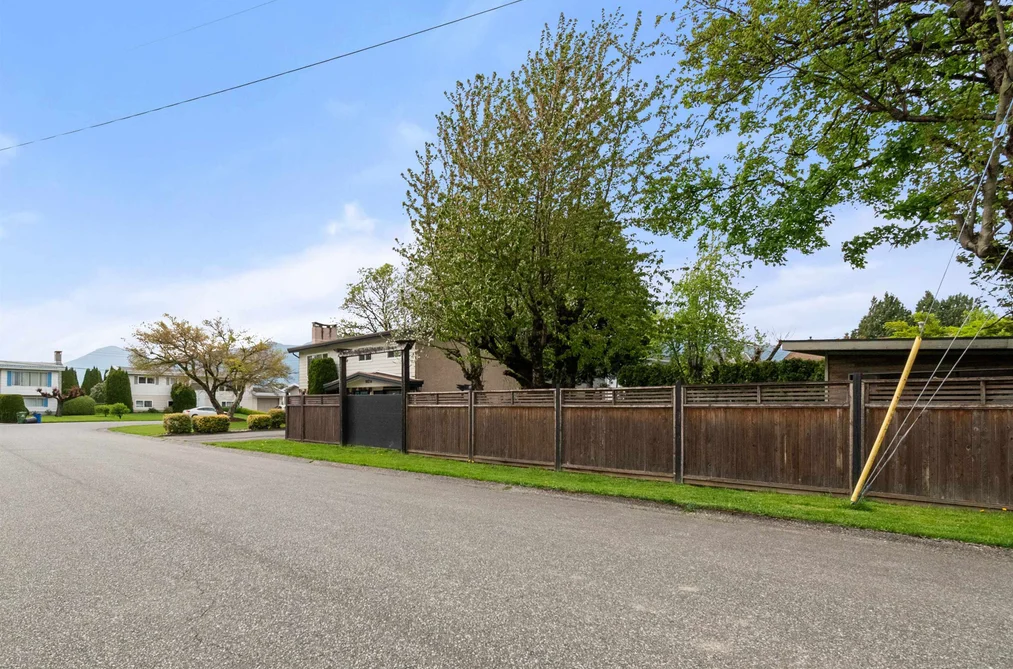 10218 OVAL DRIVE, Chilliwack BC V2P 6S7, Chilliwack BC — Residential for Sale - Photo 5