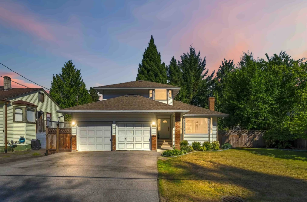 House for sale at 10220 146 Street Surrey British Columbia - MLS: R3157489