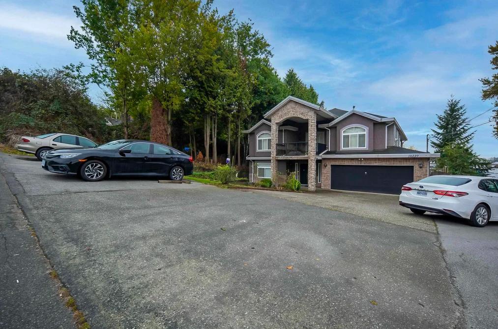10229 122 STREET, Surrey BC V3V 4N1, Surrey BC — Residential for Sale - Photo 2