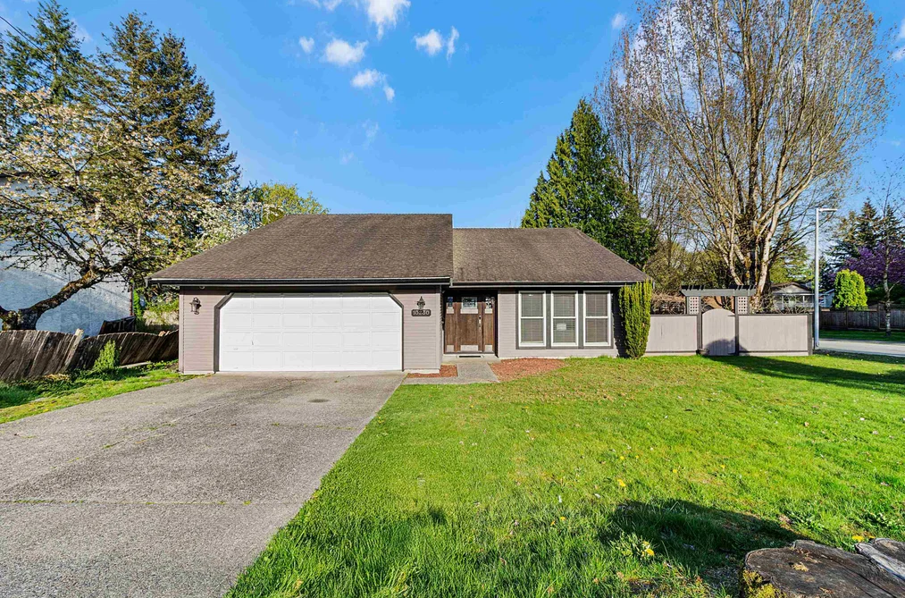 House for sale at 10230 158 Street Surrey British Columbia - MLS: R3111404
