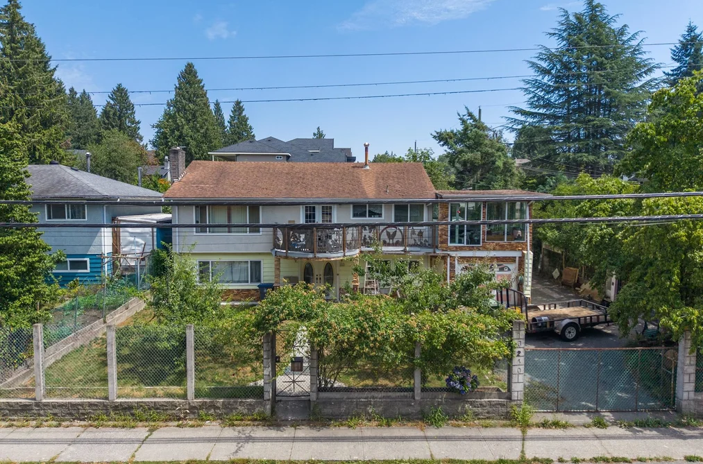 House for sale at 10240 140 Street Surrey British Columbia - MLS: R3148730