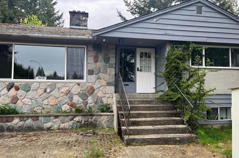 House for sale at 10255 146 Street Surrey British Columbia - MLS: R3075957