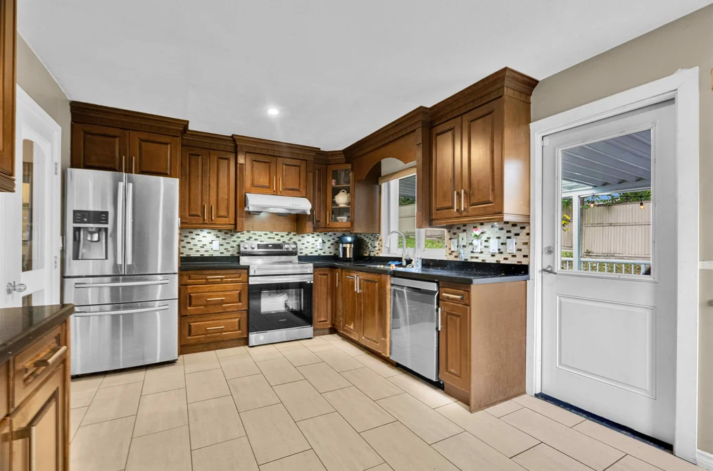10258 SHEAVES COURT, Delta BC V4C 8C9, Delta BC — Residential for Sale — Photo 18 of 39