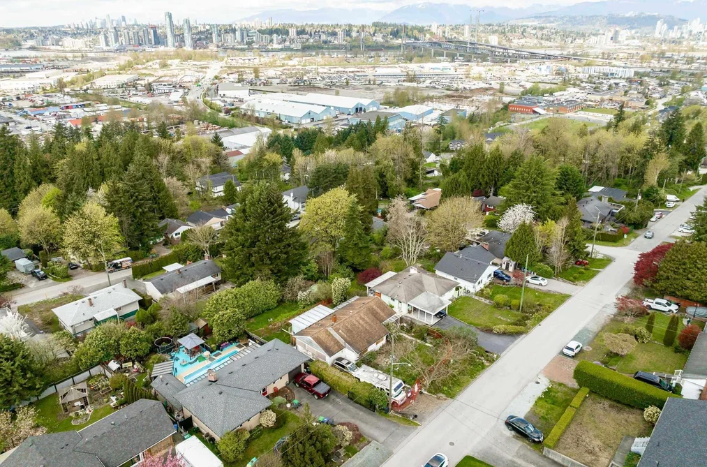 10259 124A STREET, Surrey BC V3V 4W7, Surrey BC — Residential for Sale — Photo 3 of 7
