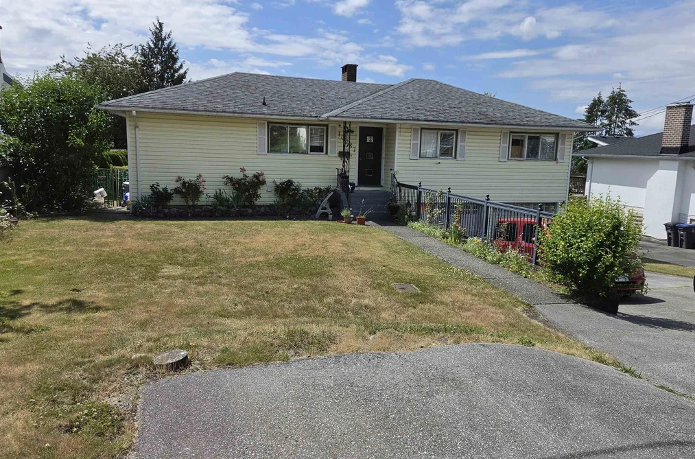 House for sale at 10267 125 Street Surrey British Columbia - MLS: R3141775
