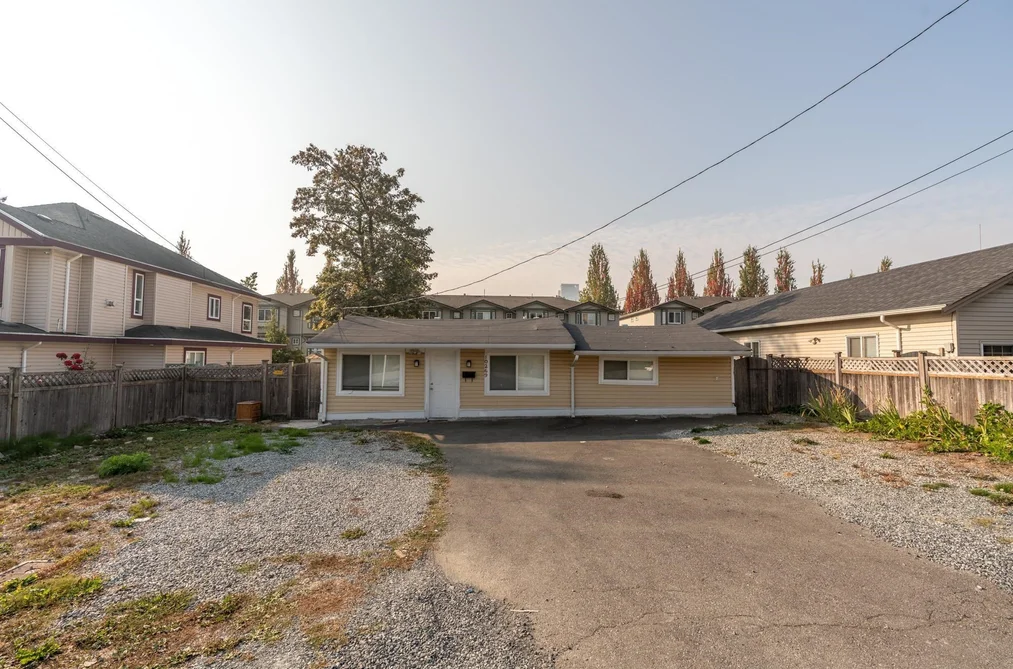 House for sale at 10269 139a Street Surrey British Columbia - MLS: R3122106
