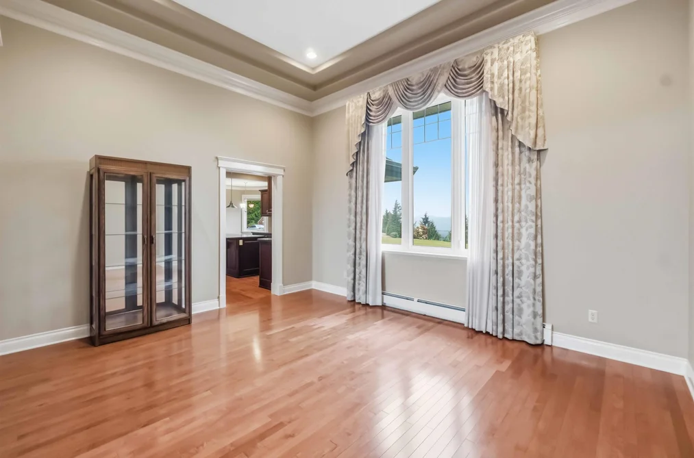 10270 ROLLEY CRESCENT, Maple Ridge BC V2W 1J9, Maple Ridge BC — Residential for Sale - Photo 4