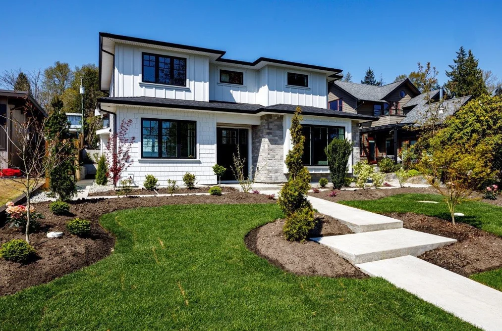 House for sale at 1028 Calverhall Street North Vancouver British Columbia - MLS: R3117397