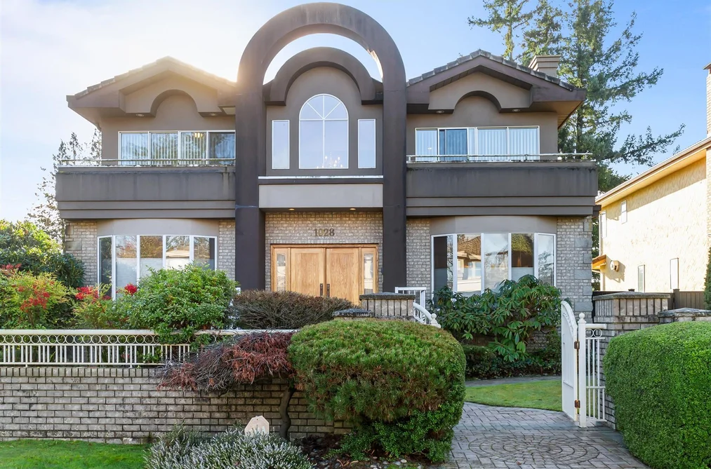 House for sale at 1028 W 51st Avenue Vancouver British Columbia - MLS: R3078068