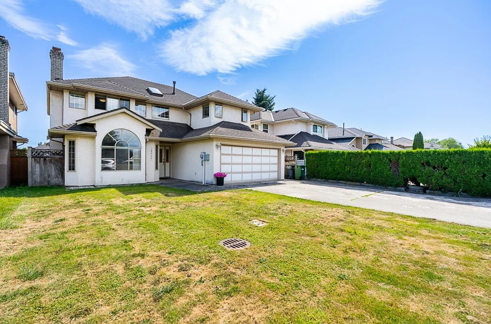 House for sale at 10288 Hall Avenue Richmond British Columbia - MLS: R3099027