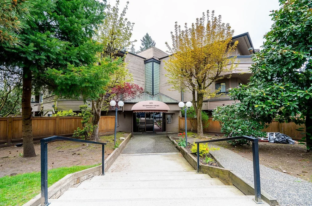 Condo for sale at 103 1195 Pipeline Road Coquitlam British Columbia - MLS: R3113224