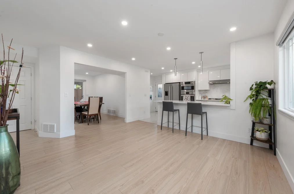 103 1334 CHARLAND AVENUE, Coquitlam BC V3K 3L3, Coquitlam BC — Residential for Sale - Photo 3