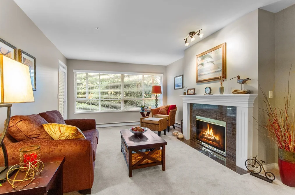 Condo for sale at 103 15375 17 Avenue Surrey British Columbia - MLS: R3121584