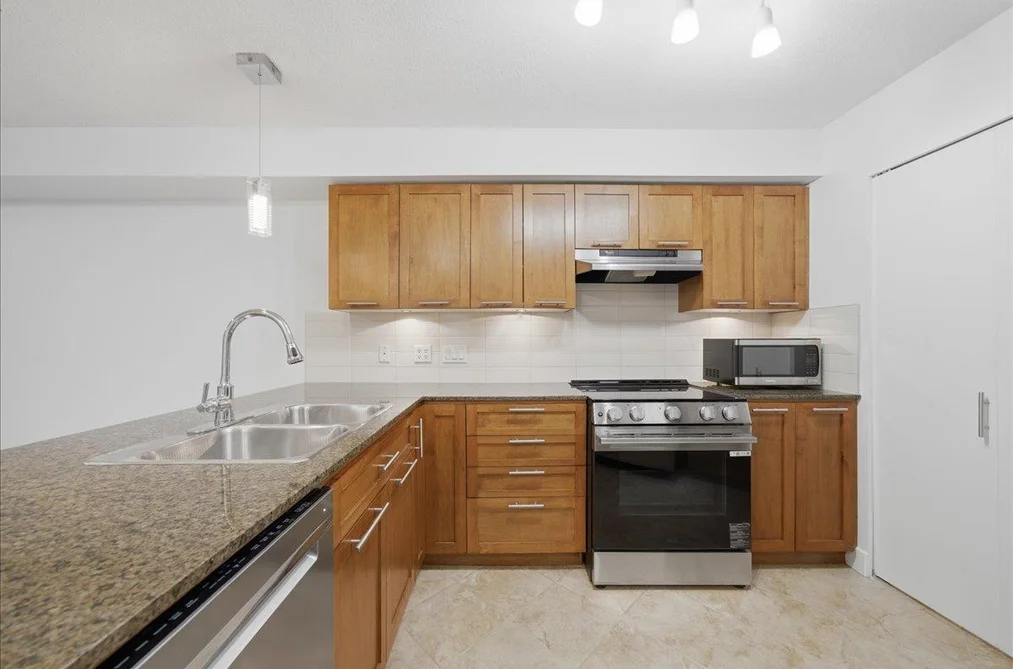 103 19673 MEADOW GARDENS WAY, Pitt Meadows BC V3Y 0A1, Pitt Meadows BC — Residential for Sale - Photo 3
