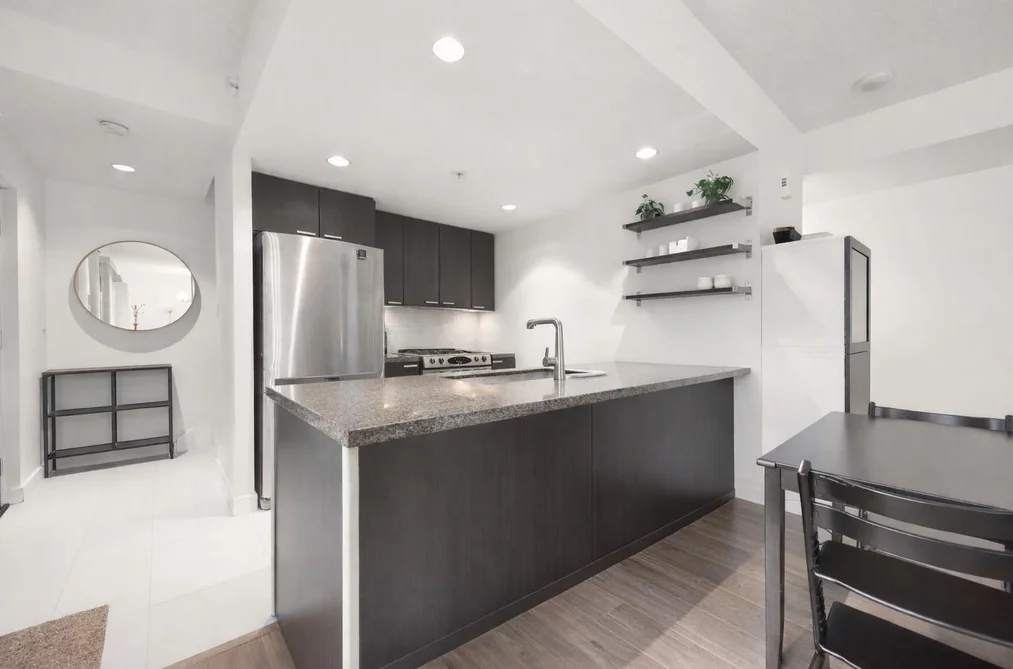 Townhouse for sale at 103 2232 Douglas Road Burnaby British Columbia - MLS: R3120571