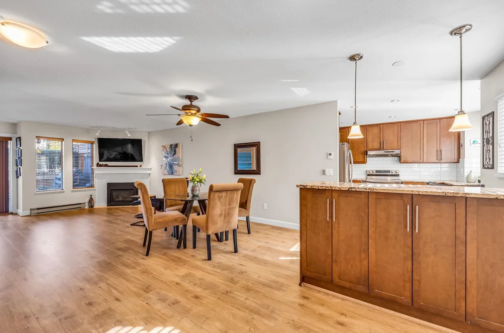 103 245 W 15TH STREET, North Vancouver BC V7M 1S3, North Vancouver BC — Residential for Sale - Photo 5