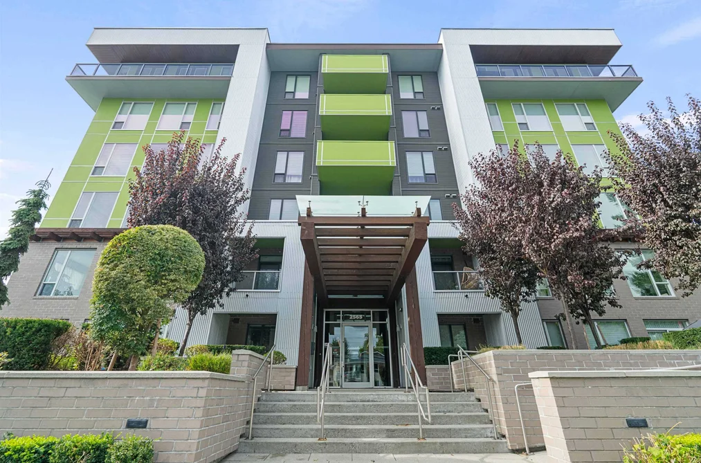 Condo for sale at 103 2565 Ware Street Abbotsford British Columbia - MLS: R3115467